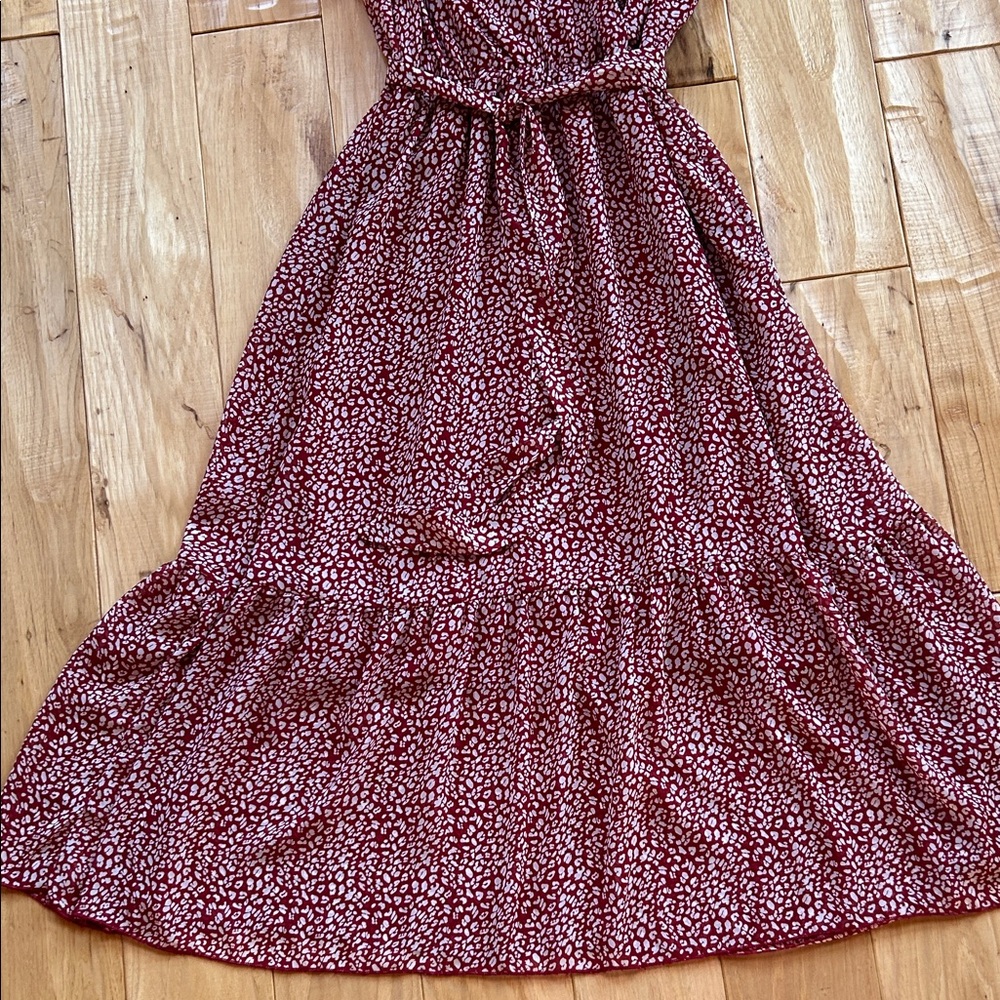 H&M Burgundy and White Midi Dress - Picture 3 of 8